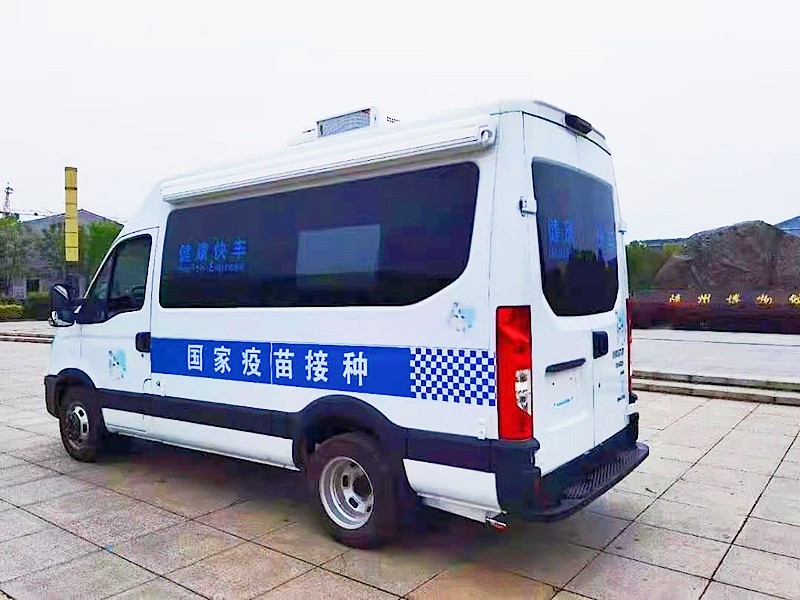 依维柯欧胜疫苗接种车