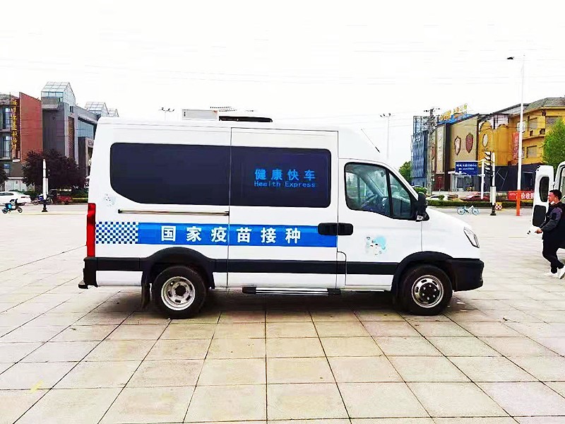 依维柯欧胜疫苗接种车