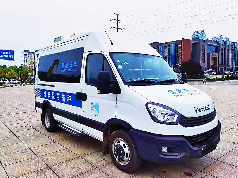 依维柯欧胜疫苗接种车